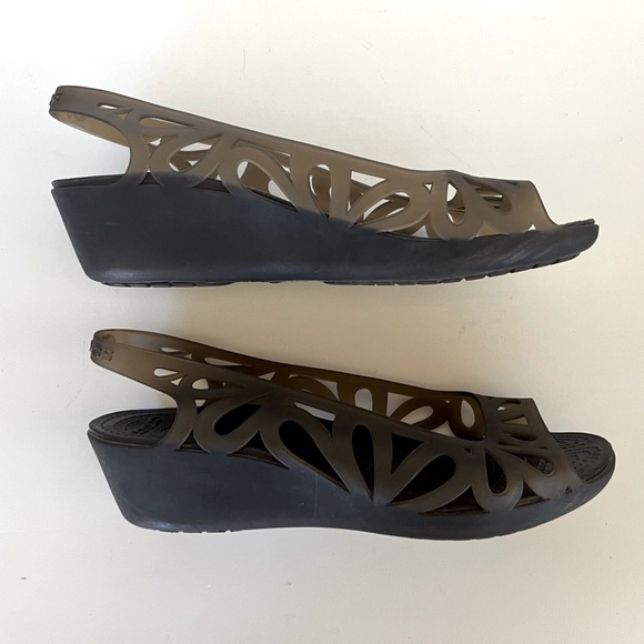 Crocs Adrina III Mini Wedge Jelly Slingback Peep Toe Sandal, Gray/Brown, 10 - Picture 8 of 10